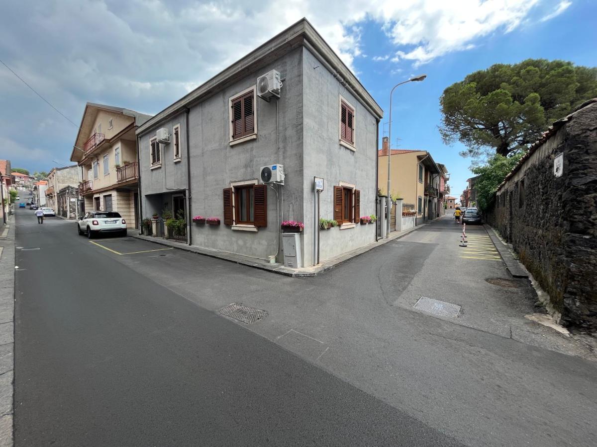 Il Borghetto Di San Giuseppe Etnarooms&Apartments Nicolosi Dış mekan fotoğraf